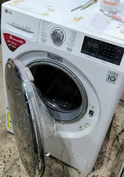 إل جي أمامية — تغيير جلدة الباب